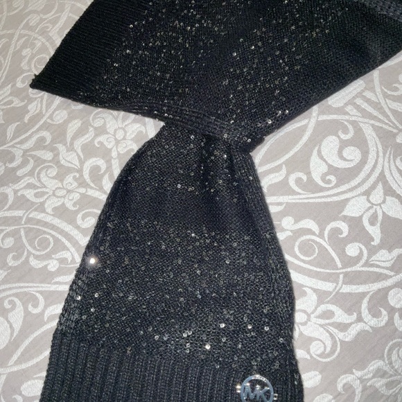 MK Michael Kors OS black silver sequence scarf neck winter knitted sweater - Picture 10 of 11